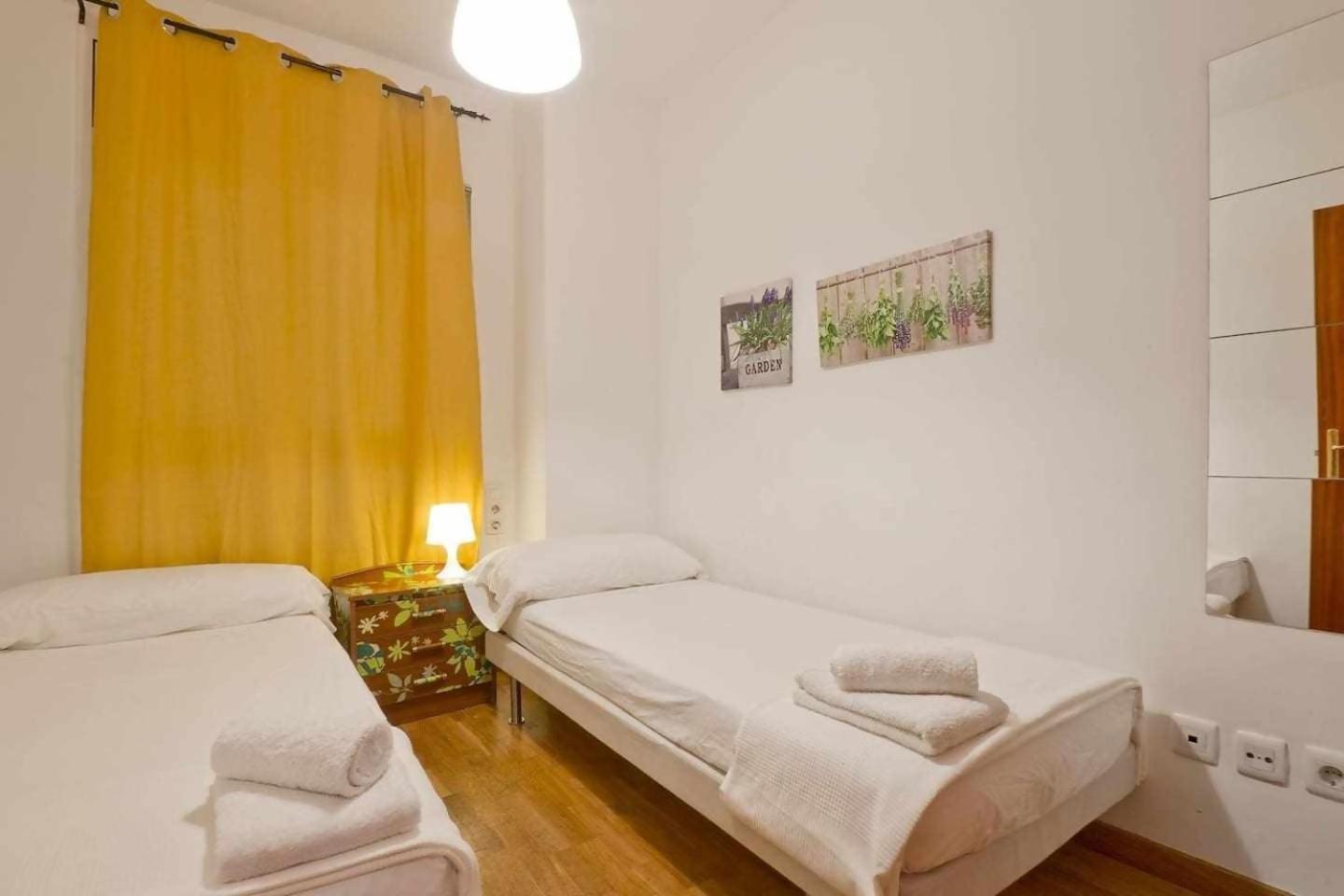 Comfortable 4 Rooms 2Bath W Balcony برشلونة المظهر الخارجي الصورة