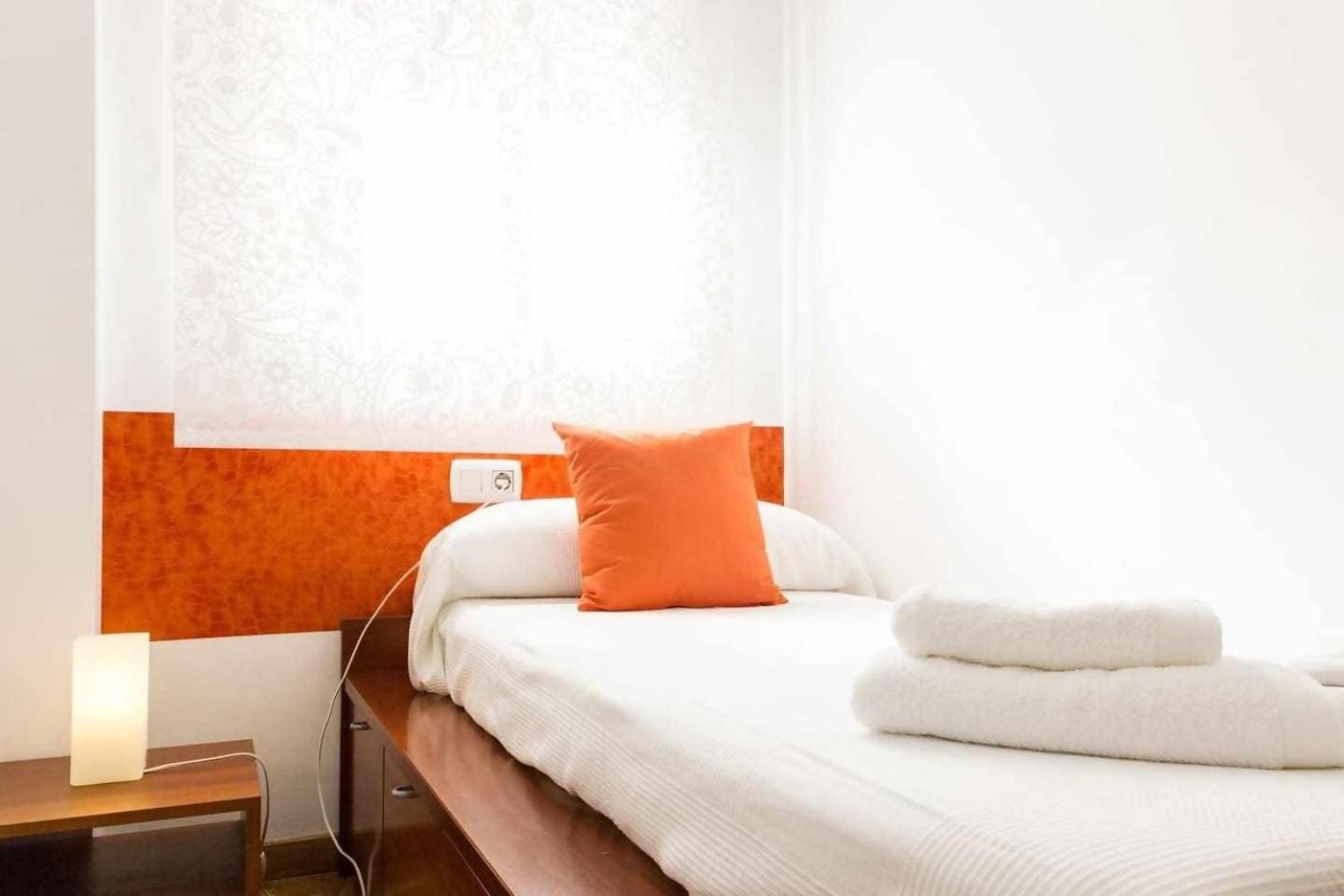 Comfortable 4 Rooms 2Bath W Balcony برشلونة المظهر الخارجي الصورة