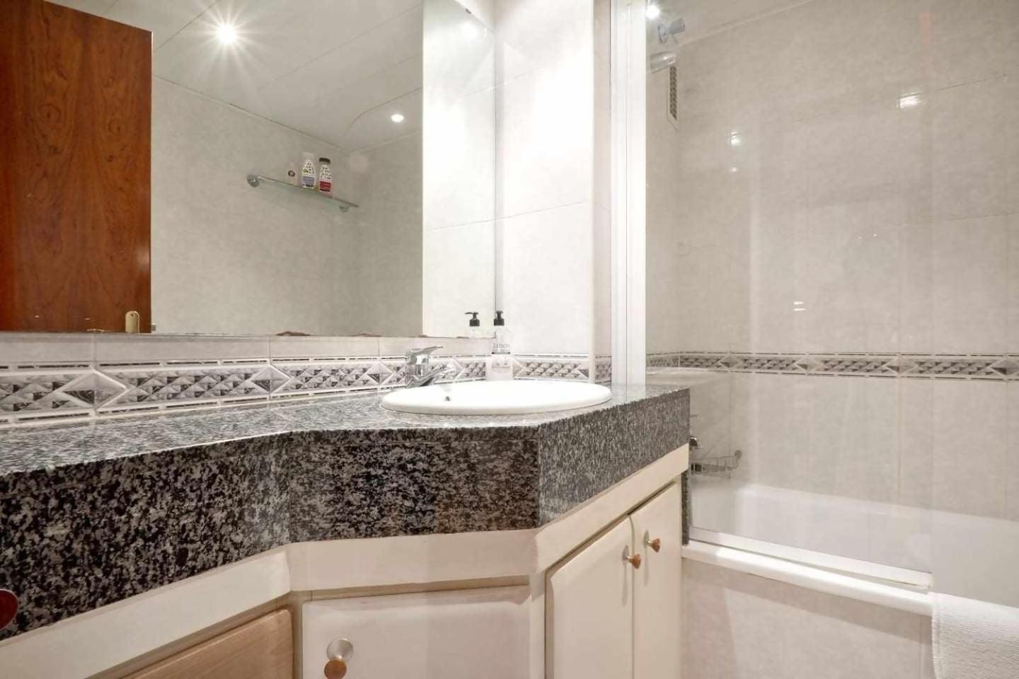 Comfortable 4 Rooms 2Bath W Balcony برشلونة المظهر الخارجي الصورة